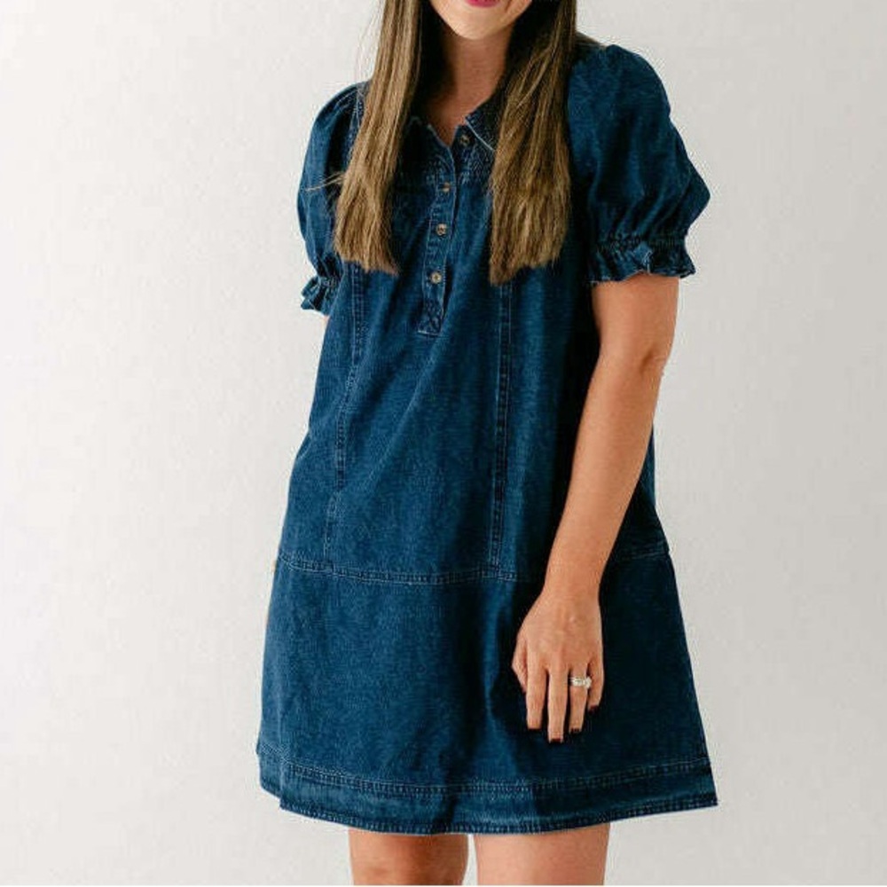 Entro Denim Button Collared Double Stiched Dress Medium NWT - Picture 2 of 12